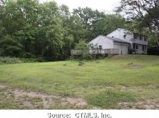 23 Matthew Ln, Windsor, CT 06095