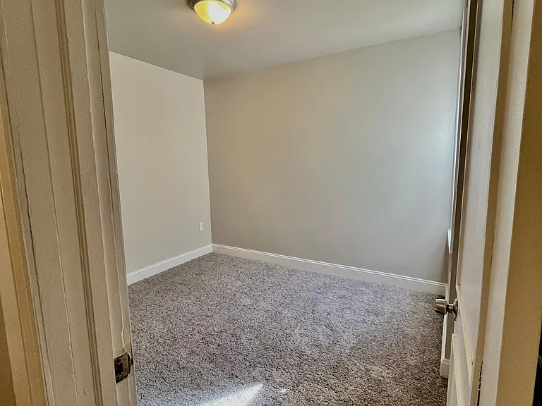 1442 N Vogdes St — Photo 8