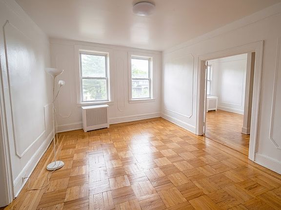 2nd image of 218 Broad Ave APT 3G