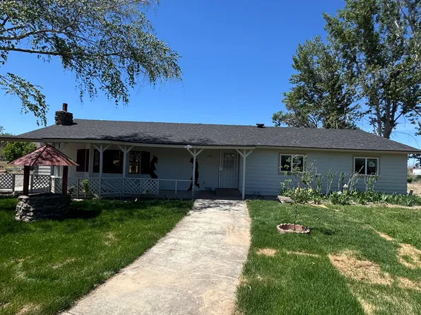 3508 Birchfield Rd, Moxee, WA 98936
