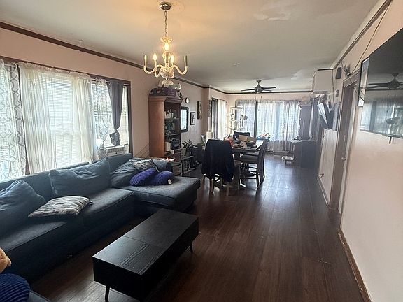 4th image of 6459 S Claremont Ave