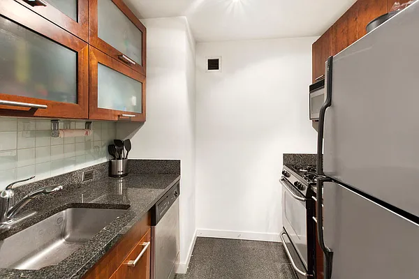 Rented by Corcoran | media 20