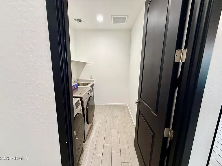 11002 W Marguerite Ave — Photo 26
