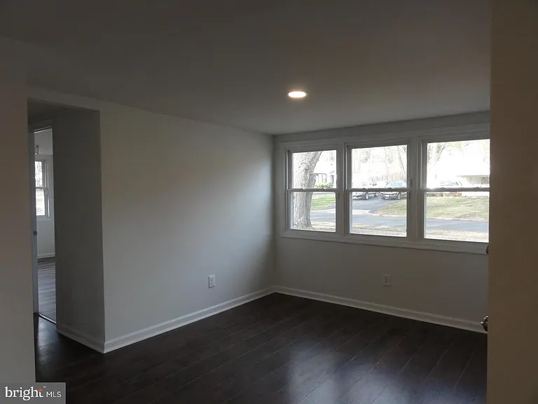7029 Woodley Ln — Photo 14