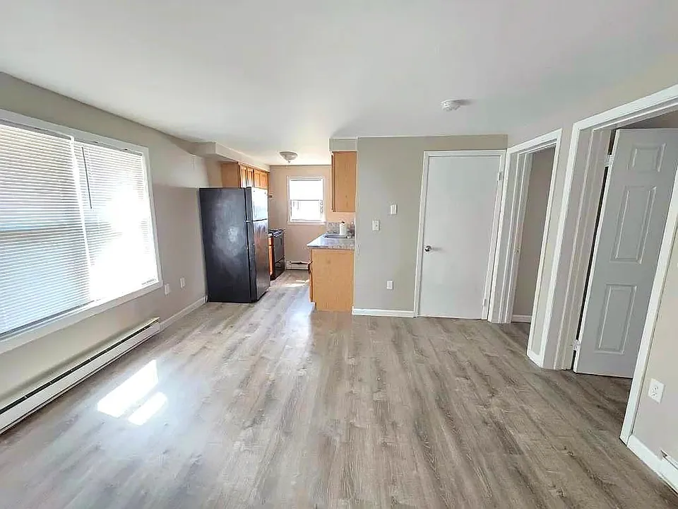 311 Littleton Ave #1