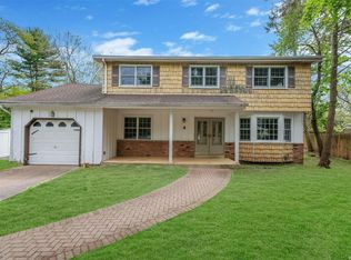 4 Dublin Ct, East Northport, NY 11731