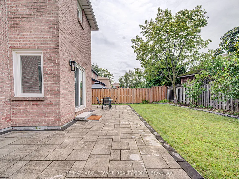 426 Parklane Rd — Photo 44