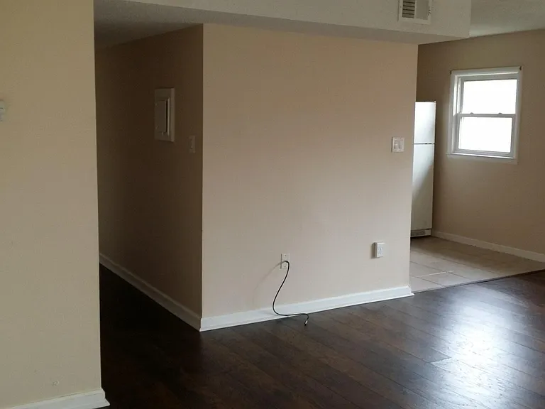 9207 Douglas St #210 — Photo 11