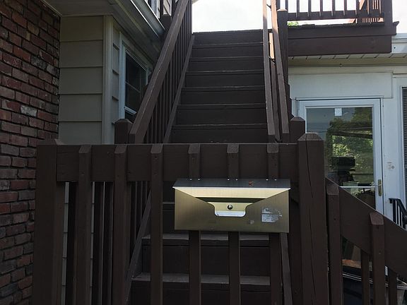 SECOND FLOOR APARTMENT