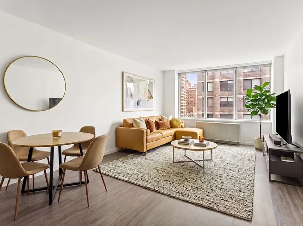61 W 62nd St APT 8H, New York, NY 10023