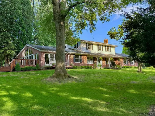 217 Waterford St, Edinboro, PA 16412