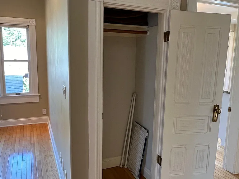 Entry coat closet
