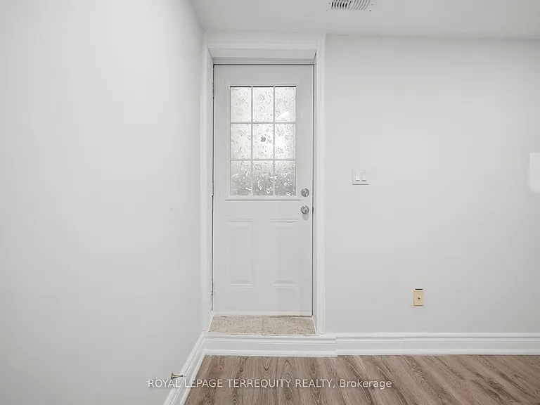 28 Pennsylvania Ave #LOWER LEVEL — Photo 6