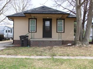 211 S California Ave, Hastings, NE 68901