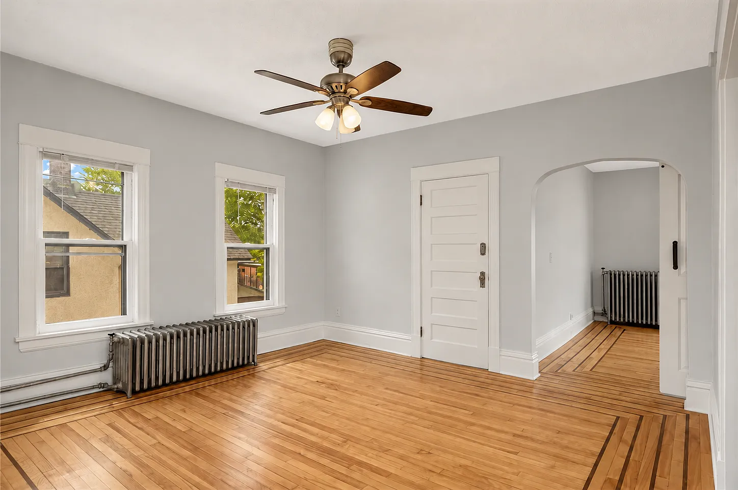 3 bed, 1100 sqft, $1,850 — Photo 3