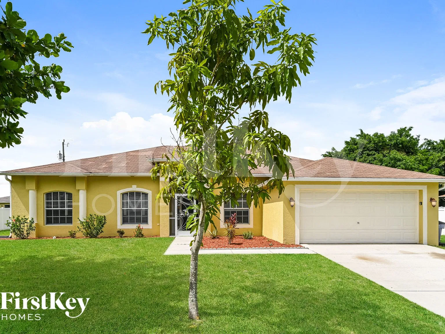 3 bed, 2.0 bath, 2108 sqft, $2,205 — Photo 1
