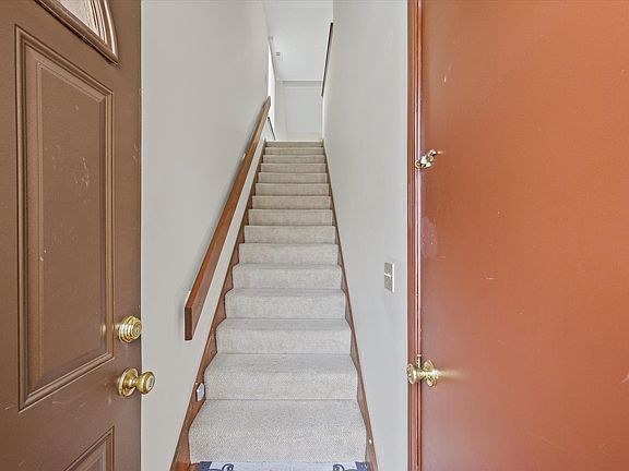 3rd image of 2144 Harbortown Cir #2144