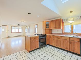 35 Riverside Dr #1, Onset, MA 02558