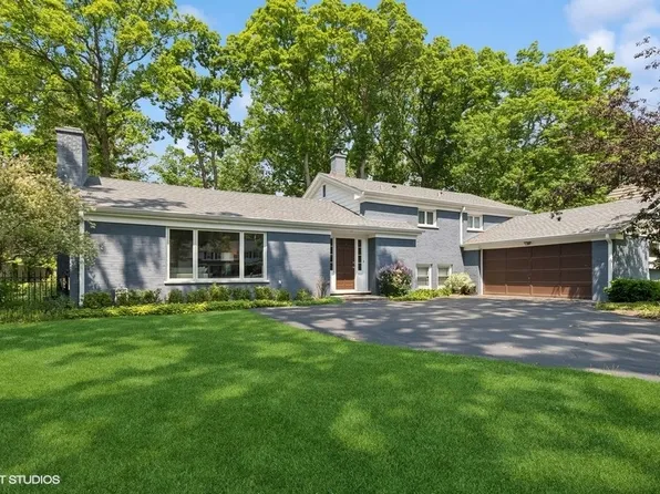 674 Timber Ln, Lake Forest, IL 60045