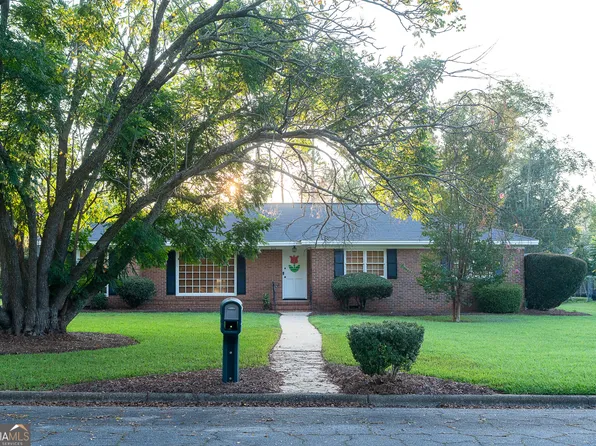 516 Summit Dr, Albany, GA 31707