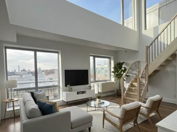 229 North 8th Street image 1 of 11