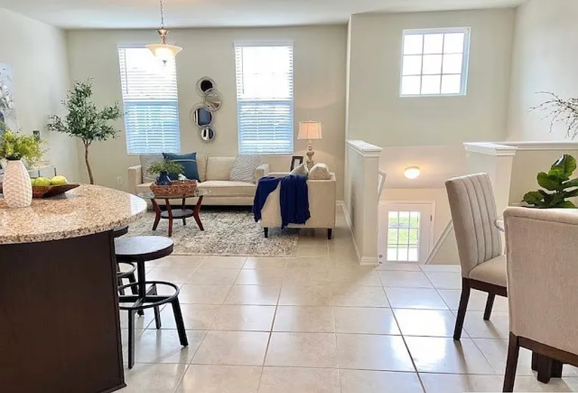 2 bed, $2,200 — Photo 3