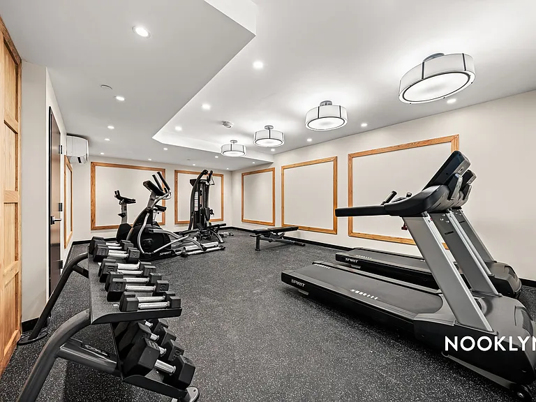 45 Lenox Rd #6A — Photo 12