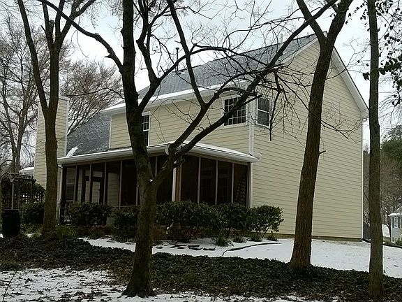 Winter time; back side