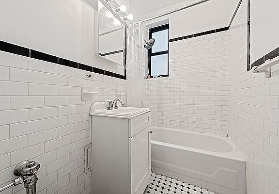 3rd image of 48 W 138th St APT 2D