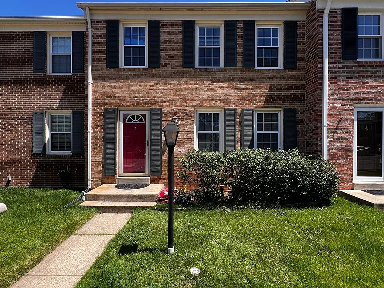 25 Marwood Ct — Photo 1
