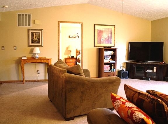 4th image of 6126 Moss Hill Ct