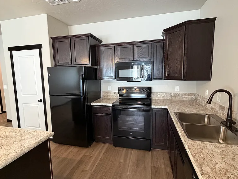 5810 Midland Ln #48 — Photo 6