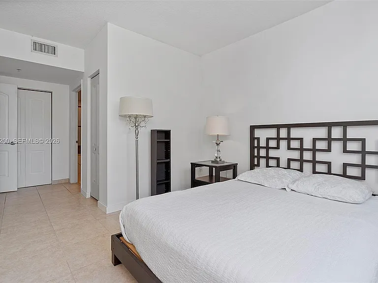 110 Washington Ave #1502 — Photo 17