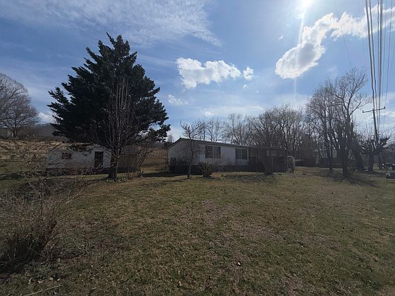 4th image of 262 Lowe St