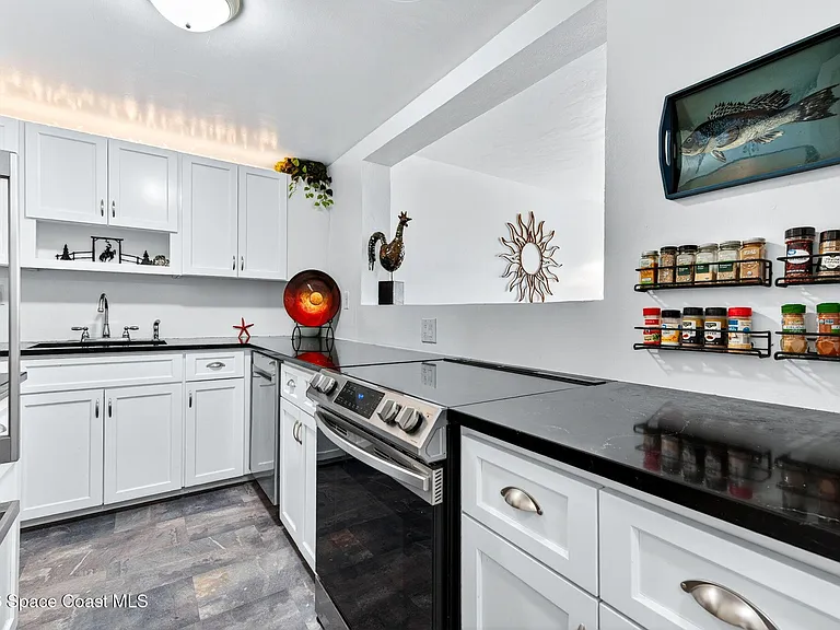 55 Sea Park Blvd #415 — Photo 3