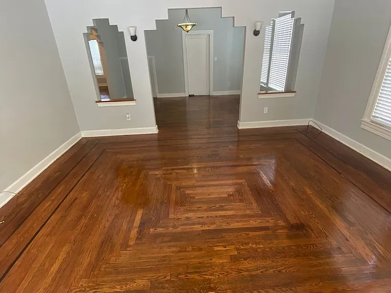 1003 E Columbus Dr — Photo 5