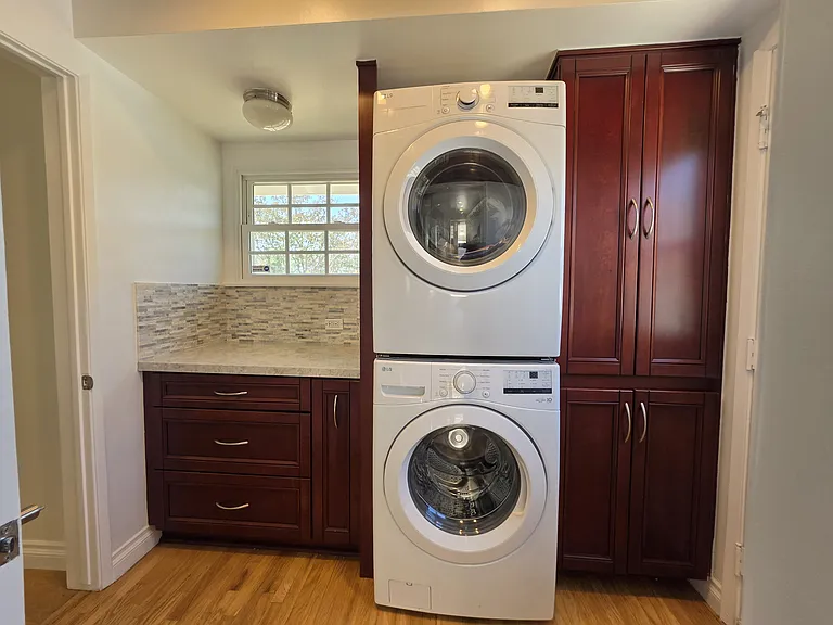 20758 Stephanie Dr — Photo 28