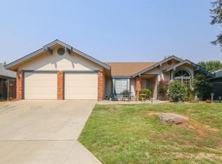 8553 N Archie Ave, Fresno, CA 93720