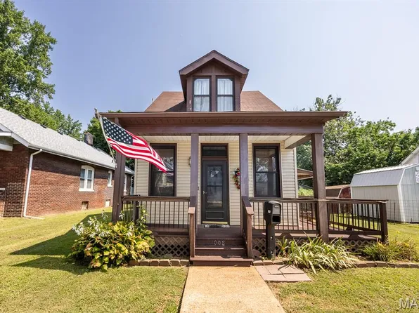 1008 La Salle St, Belleville, IL 62221