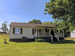 5216 Eaton Cres, Charlotte, NC 28208