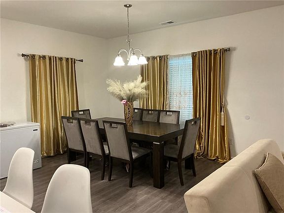 5th image of 860 N Bethany Rd