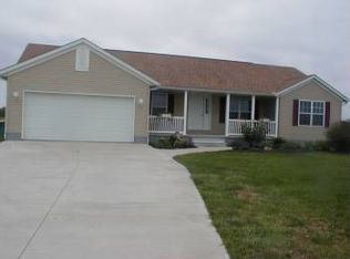 12940 Smith Rd, Wellington, OH 44090