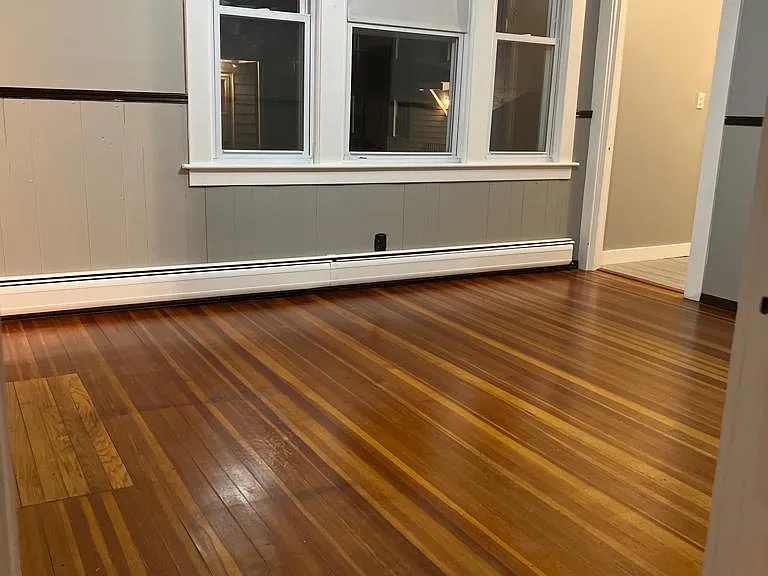 10 Bank St #10 — Photo 5