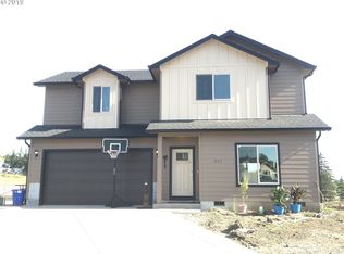 301 Braxton Ct, Roseburg, OR 97471