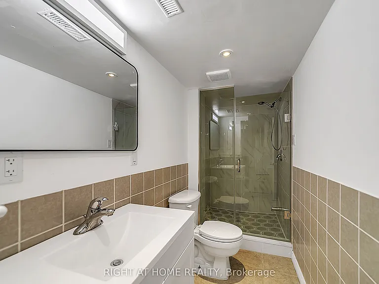 47 Medoc Pl — Photo 16