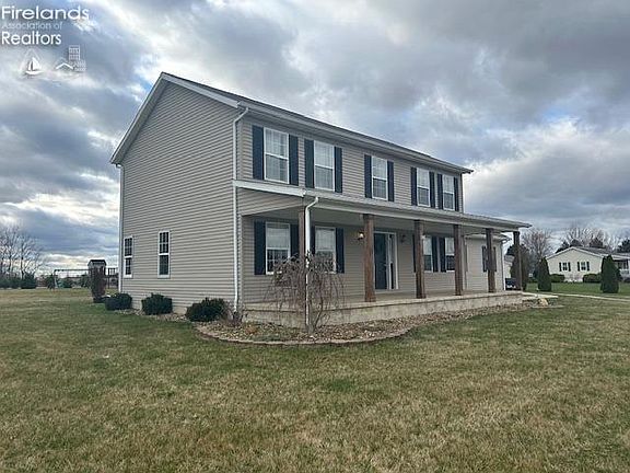 3rd image of 1042 S County Road 268