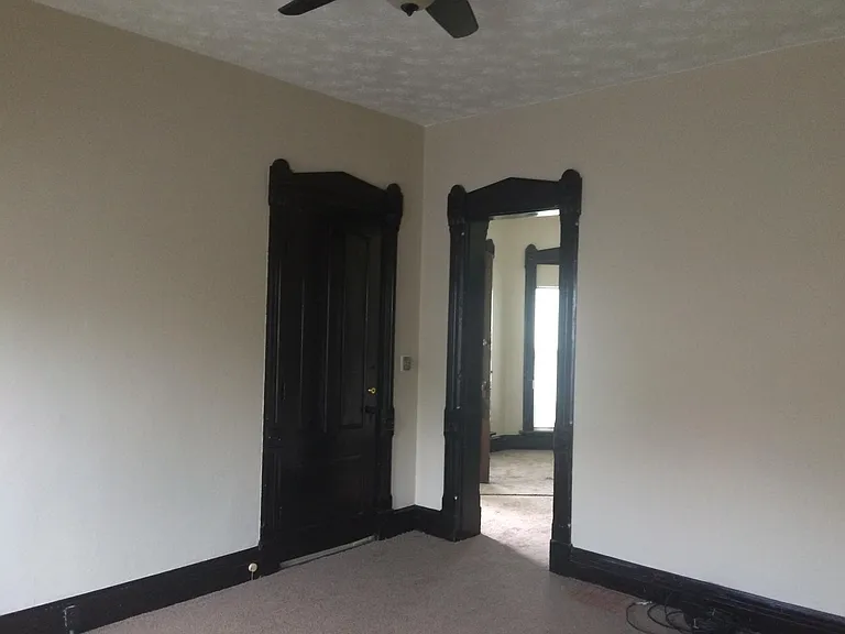 229 James St — Photo 9