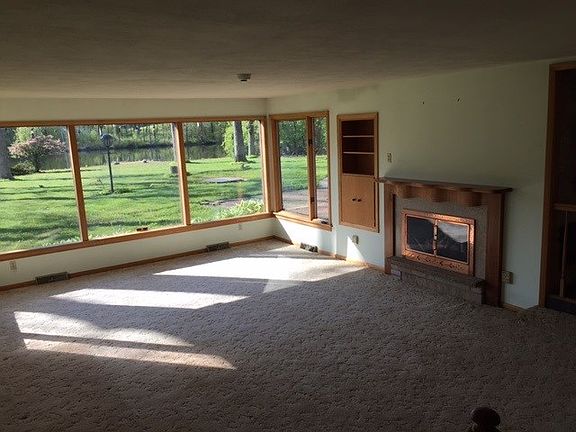 3rd image of 2655 Westchester Cir