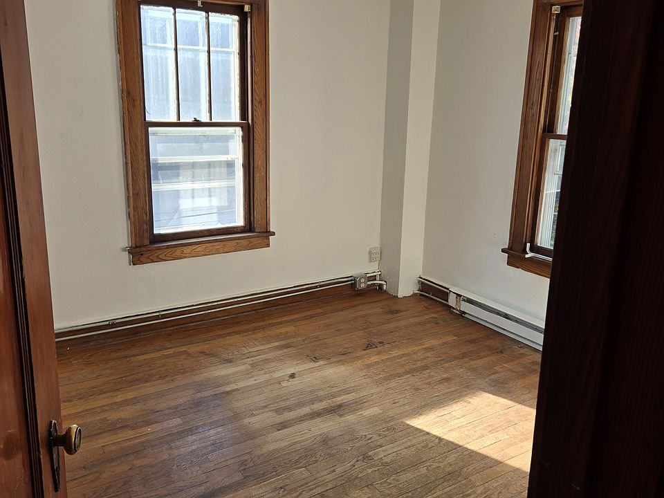 1st image of 412 Adams Ave #1S
