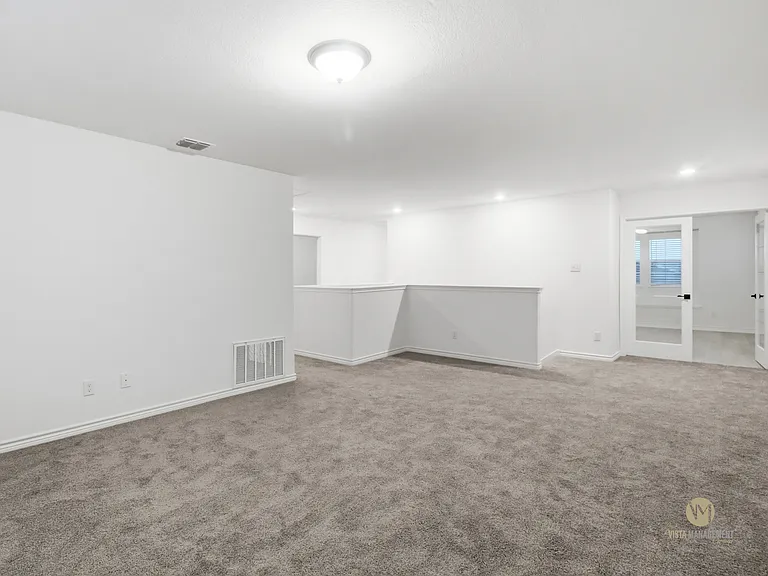 11414 Amberina — Photo 16